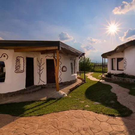Cob Village * Berca