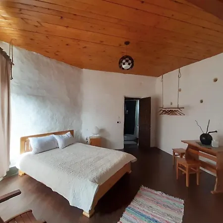 Cob Village Berca